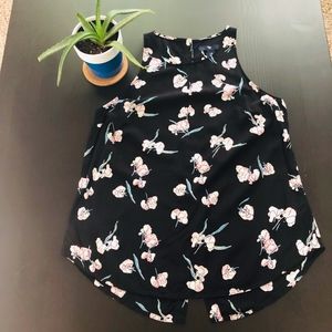 🌟3/$20 GAP High Neck Floral Tank Top Blouse